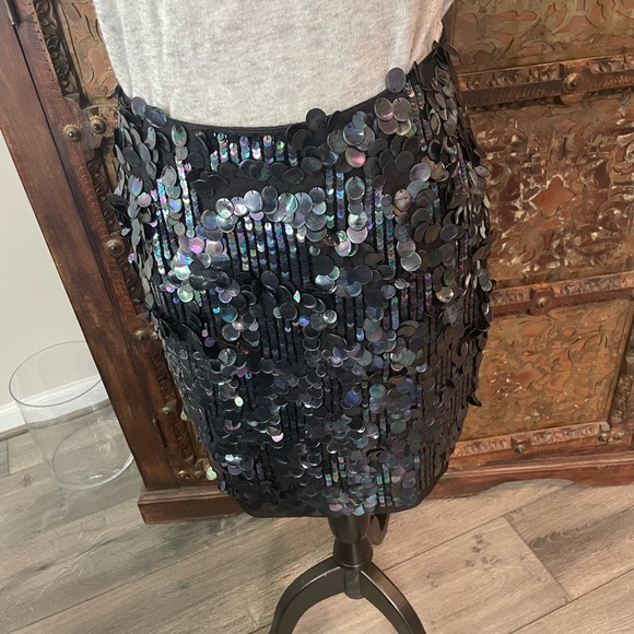 Elie Tahari Dresses & Skirts - Elie Tahari skirt 8